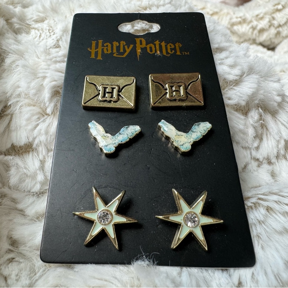 MOVING SALE - Like New Harry Potter Earrings